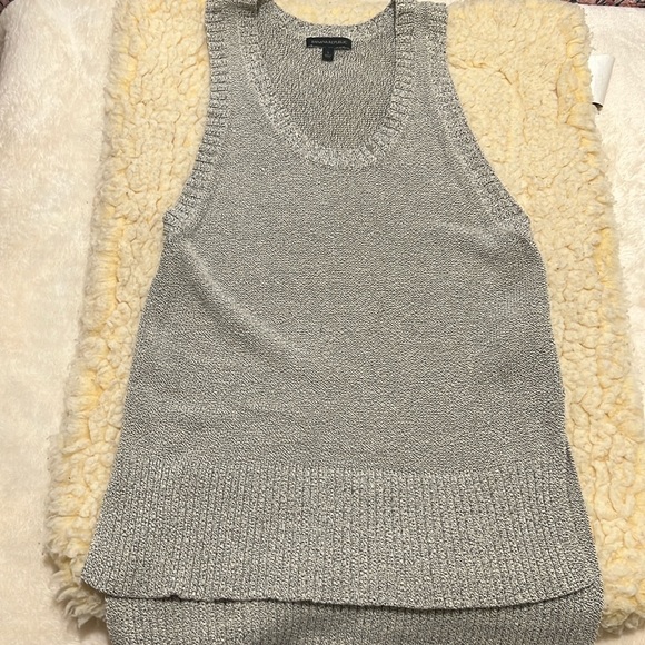 Banana Republic sweater vest - Picture 1 of 2